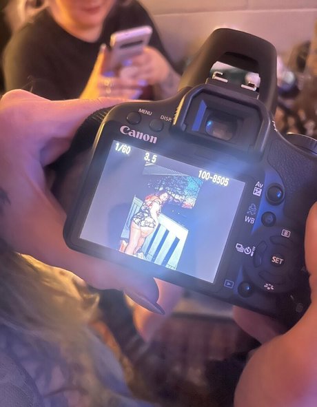 ebony squirt onlyfans top picture