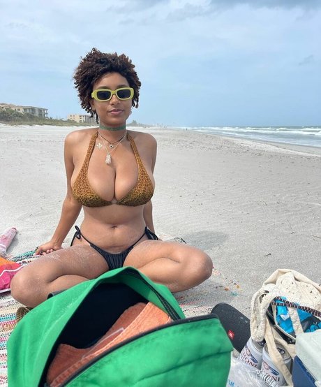 Plantbae naked actress archive