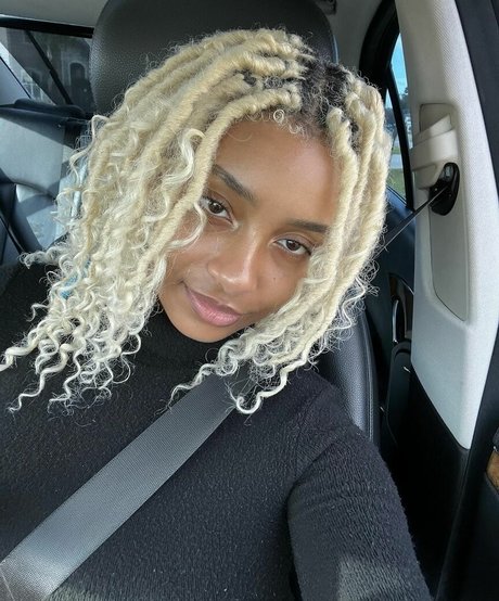 skinny brunette onlyfans art nude picture