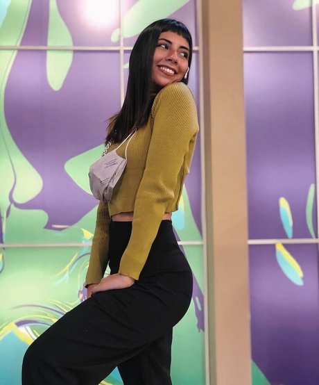 Valentina Kavata free star gallery