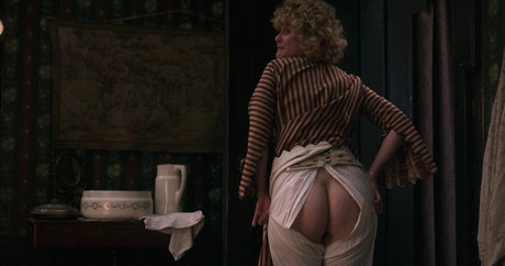 Carla Juri star erotic pictures