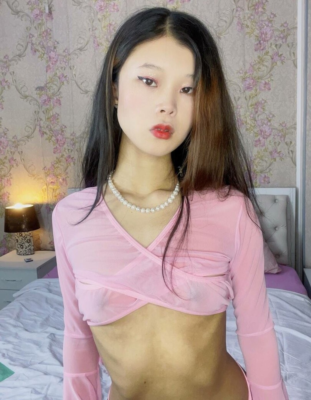 Tina Kim art model gallery