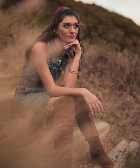 Aubry Babcock sex model picture