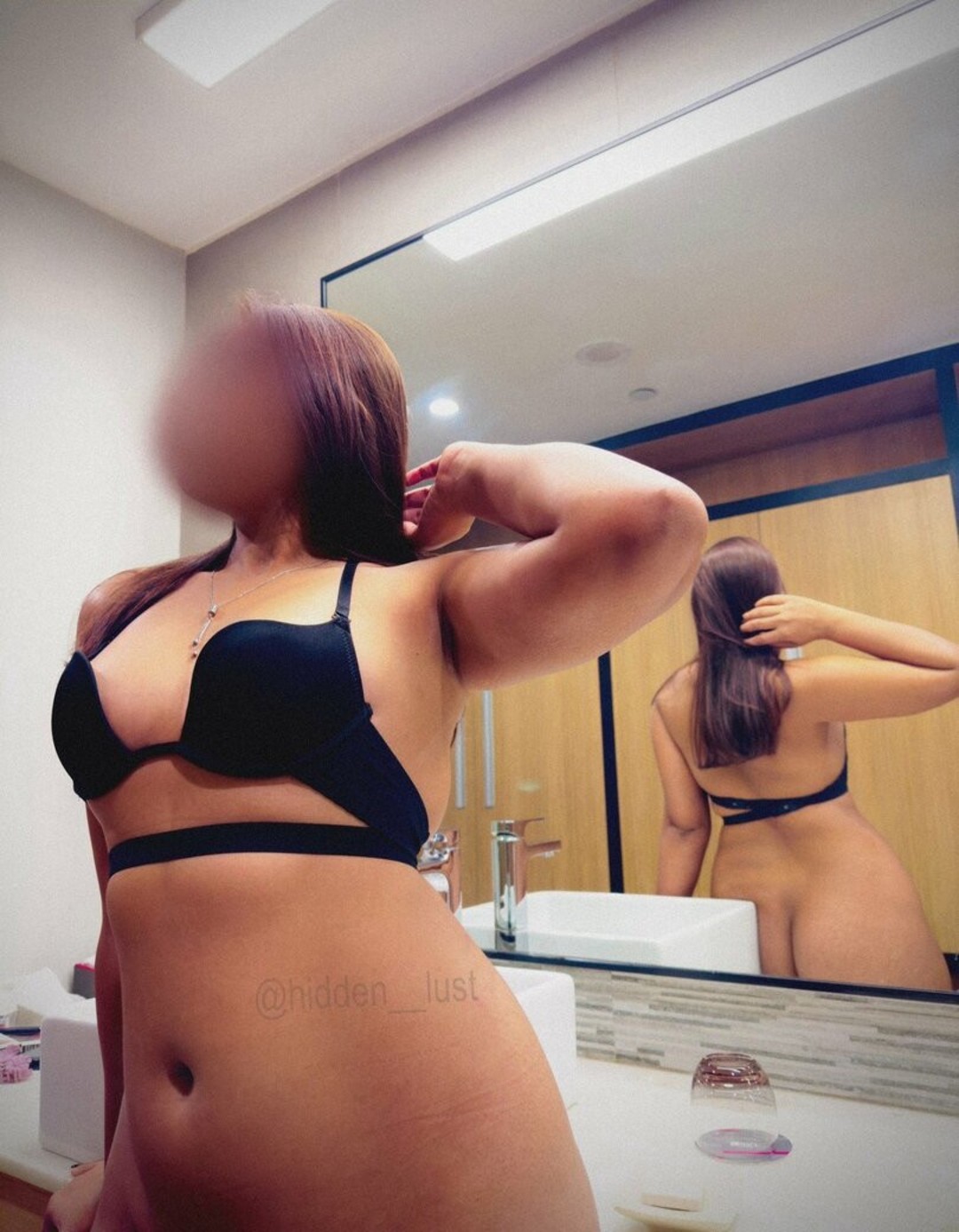 Hidden Lust sex model img