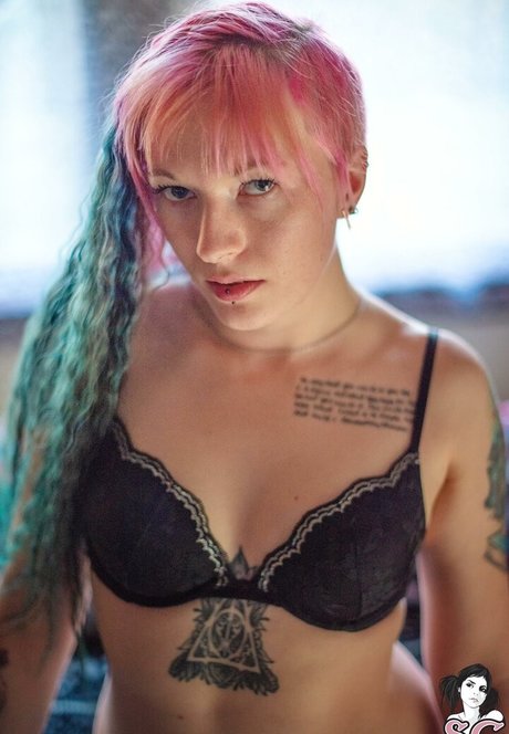 Venomousrose model erotic archive