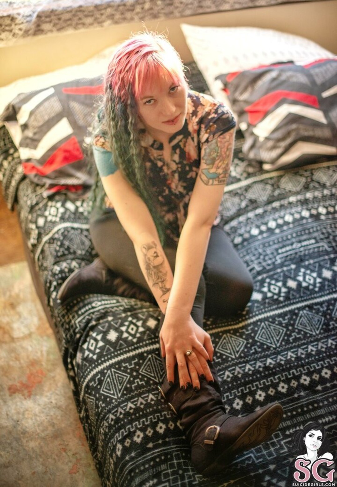 Venomousrose model exclusive pic