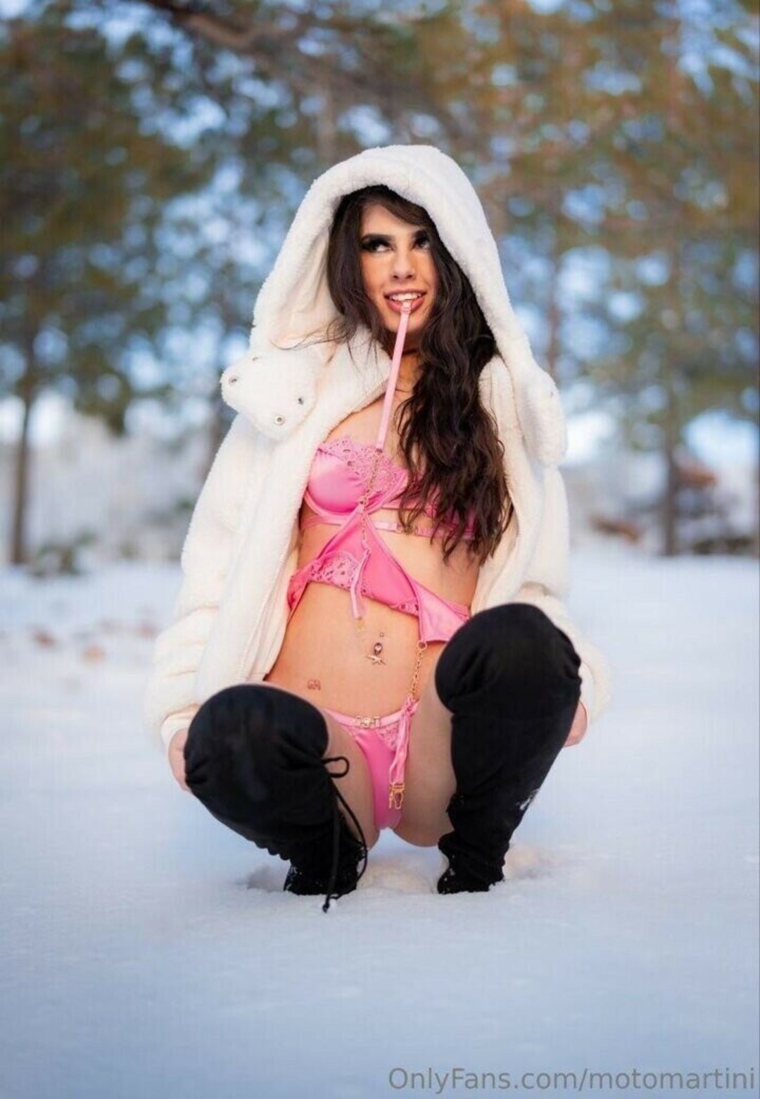 motomartini erotic star gallery