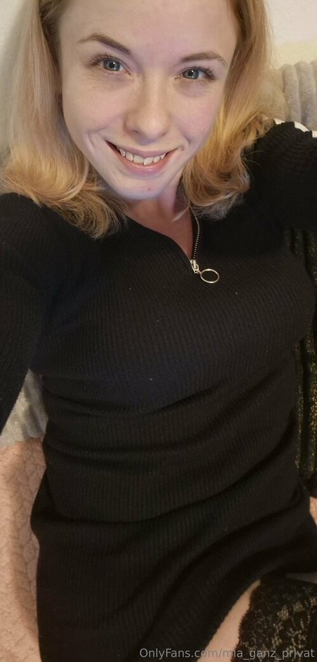 mia ganz privat nude model pics