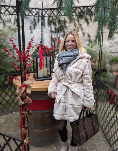 mia ganz privat star pornographic gallery