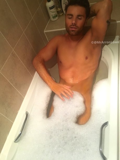 winkwinkchat model nice pic