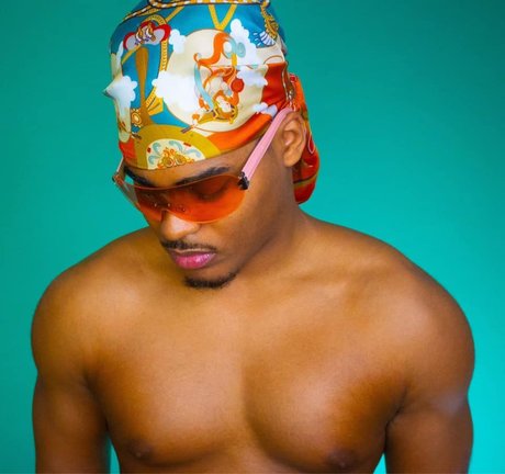 Derrick After Dark star nice images