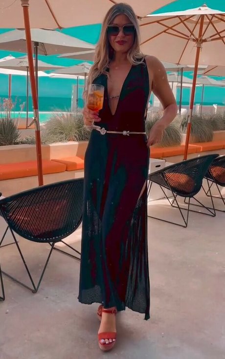 milf strip onlyfans hot xxx photos