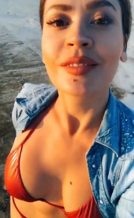 busty onlyfans sexy naked pictures