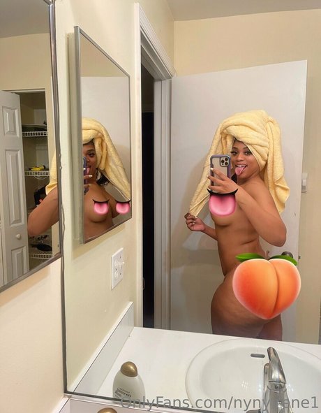 lesbians onlyfans top images