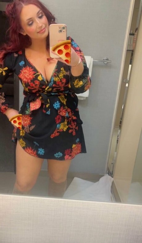 youcancallmemommy22 art model pics