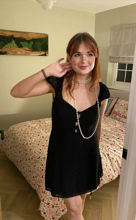 Beaux ASMR model adult archive