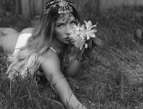 Hafiia Mira star erotic photos