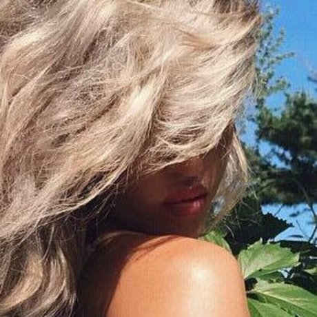 Hafiia Mira naked star images