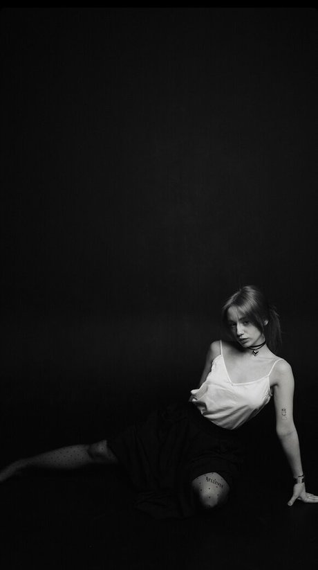 lizzy blaze model art photo