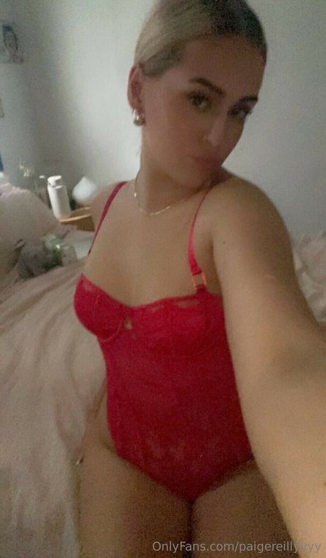 paigeriellyyy sexy pornstar photo