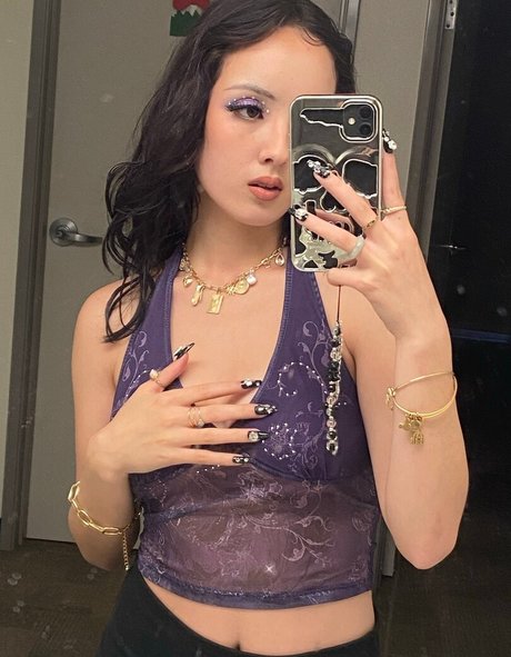 Earth s ASMR hot actress img