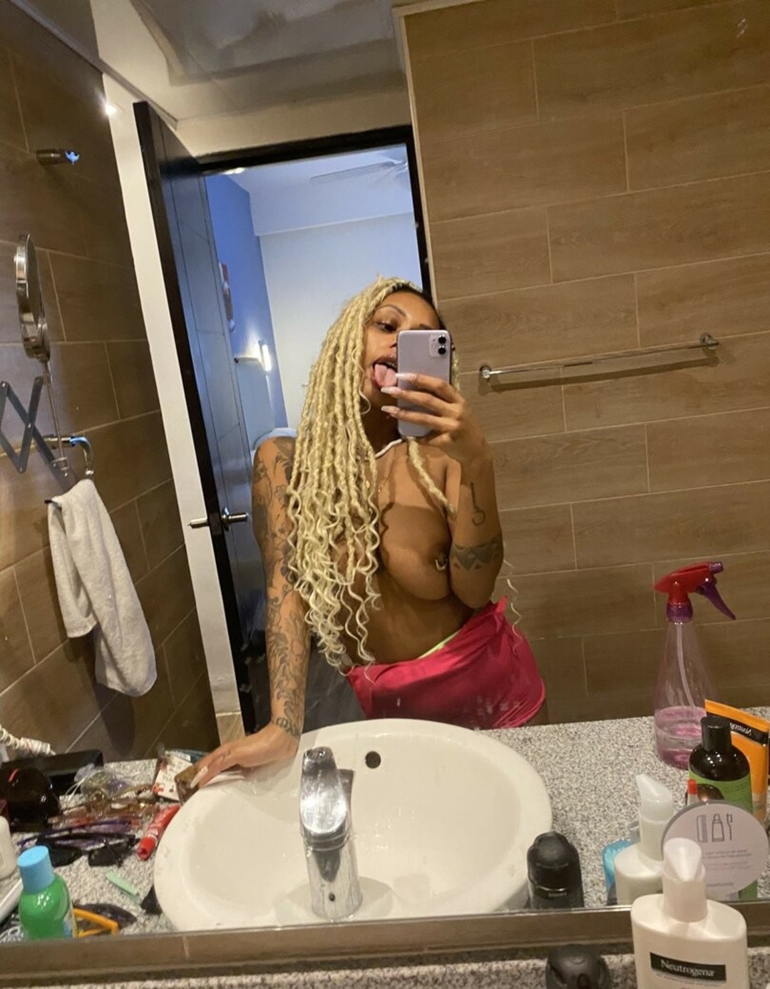 softnunu perfect pornstar pics