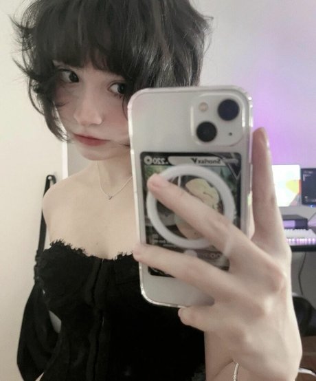 Pandemonita top model photos