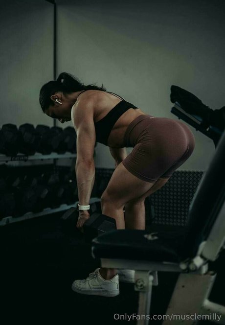 musclemilly pornstar top img