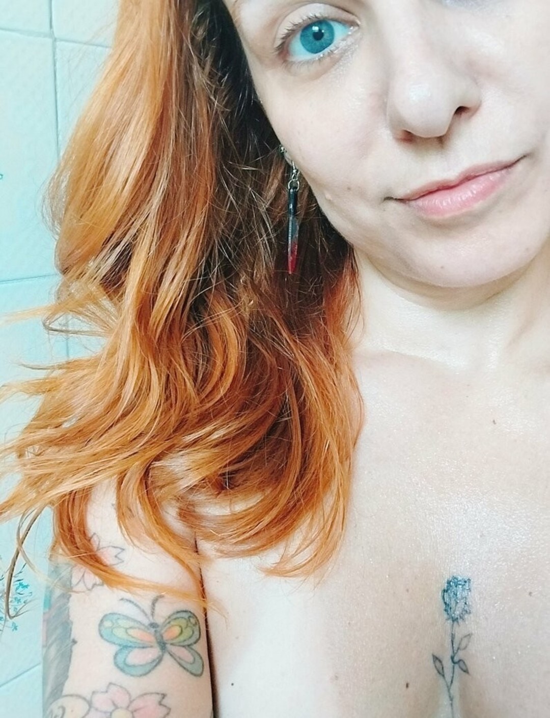 Roby Lopes naked star picture