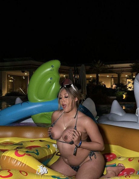 aaliyahssofficiall star perfect images