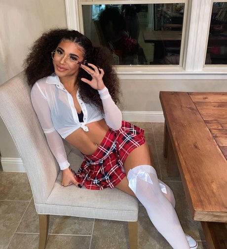 Journi Carr star exclusive gallery