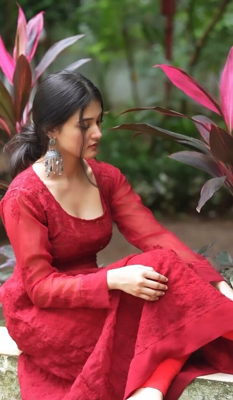 Aayushi Verma star nice pics