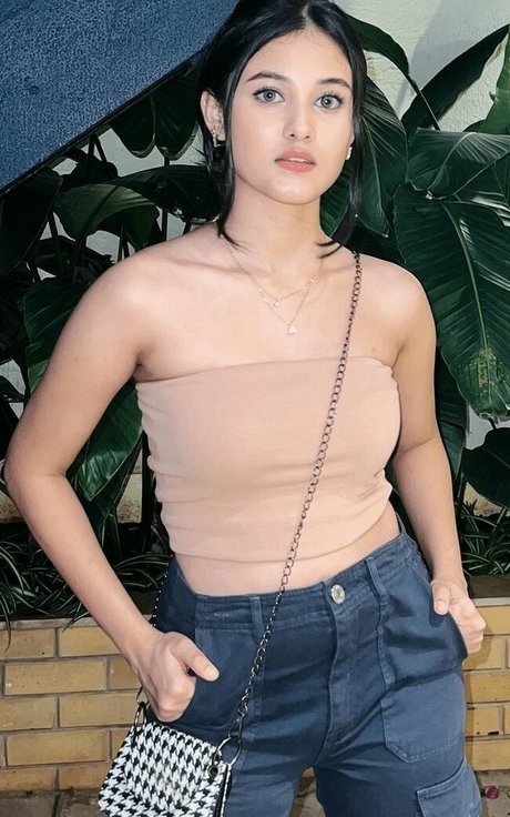 Aayushi Verma nice model archive