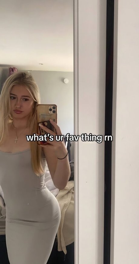 a mae 04 sexy model photos