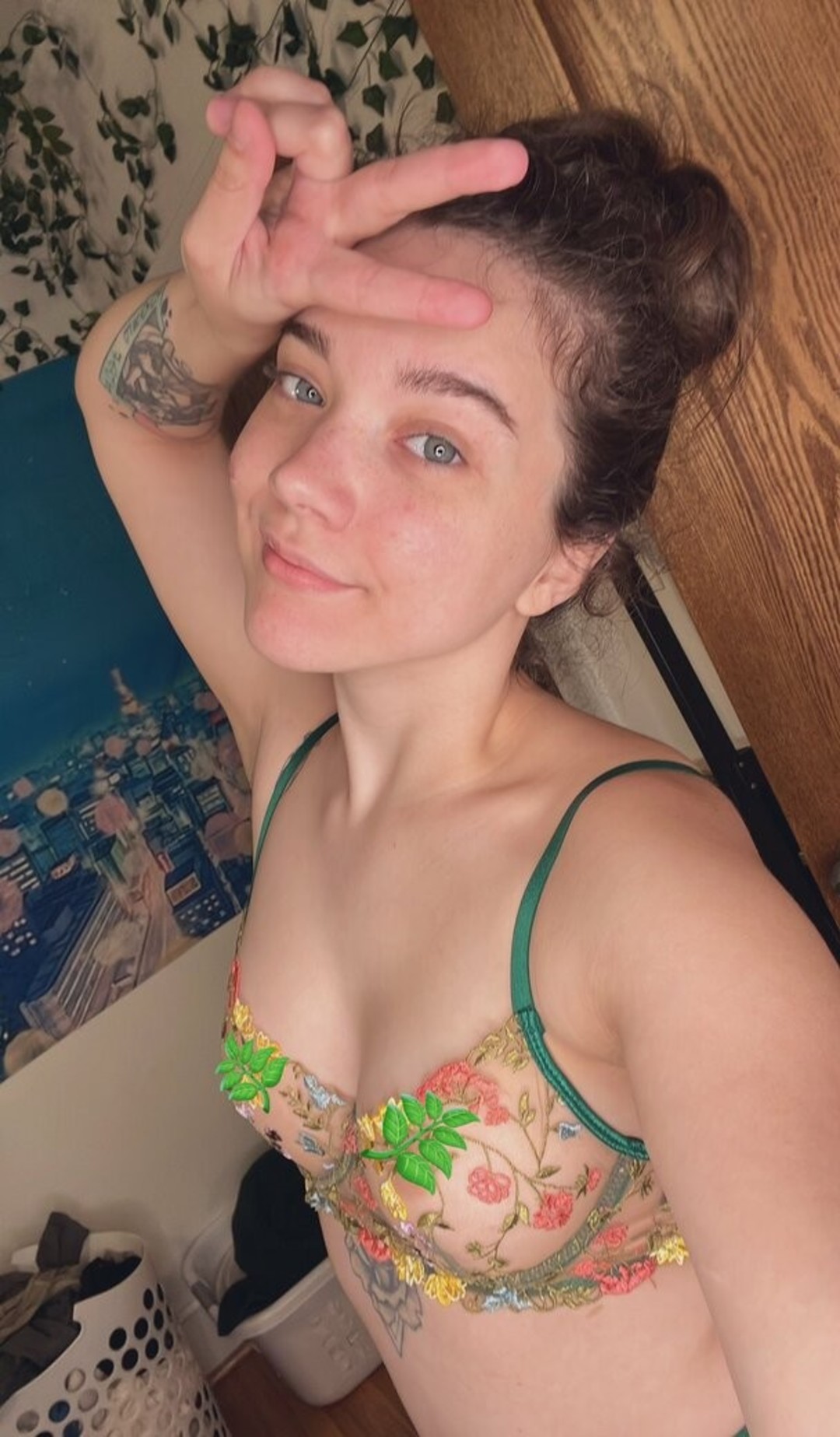Caminator the Animator pretty pornstar pics