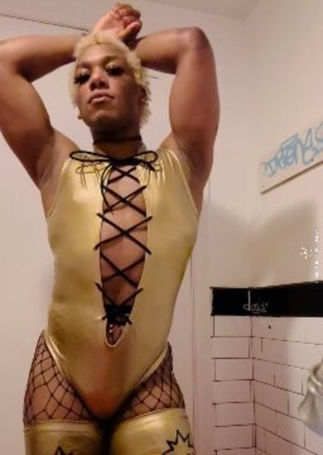 Sonny Kiss model exclusive img