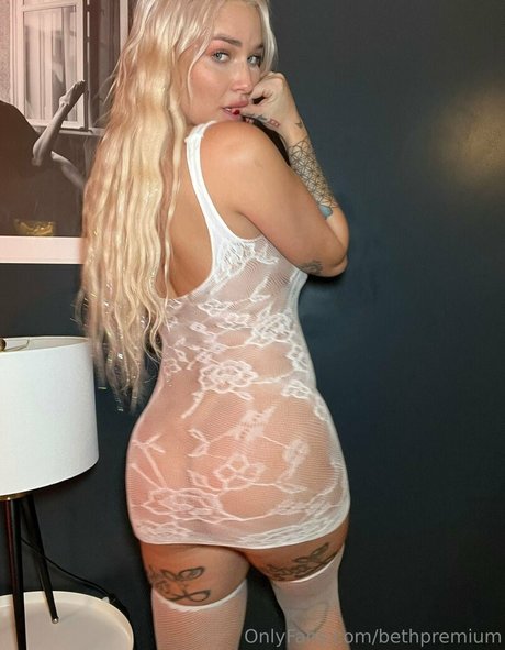 bethpremium model adult image