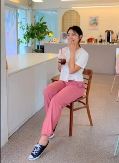 blonde cougar onlyfans hot sexy image