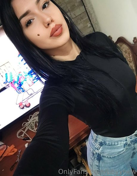 queenlatinna best model picture