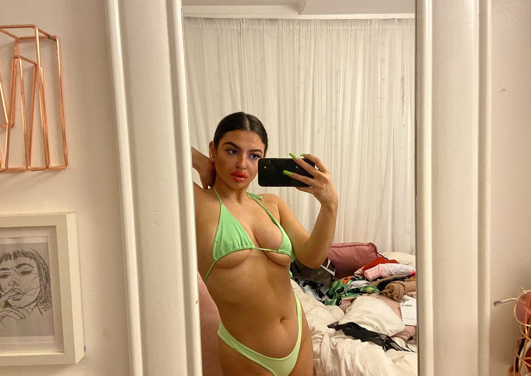 madsofc pornstar top photo