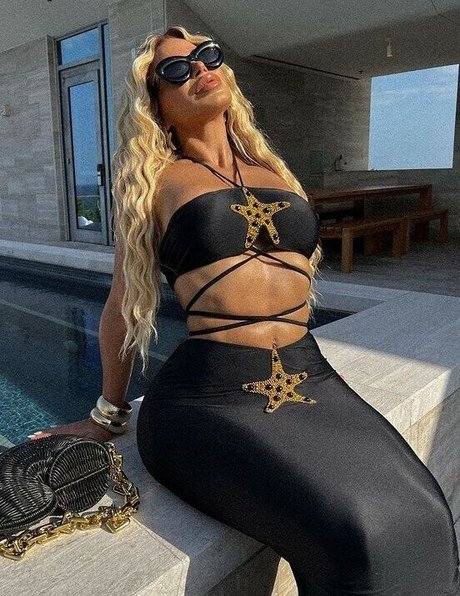 Vanessa Prado Gonzalez sex model image