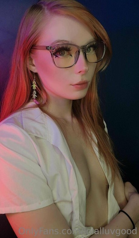 lolaluvgood model hd pics