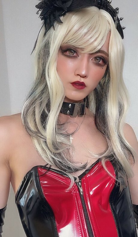 D Rei uno naked star img