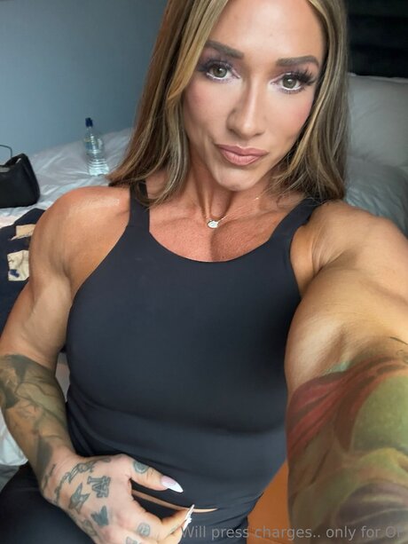 Tina Trapqueen adult star picture