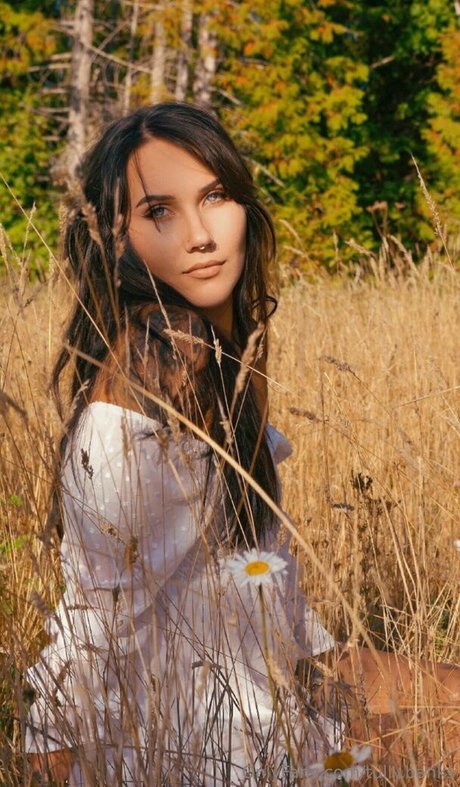 tully banks pornstar nudes photo