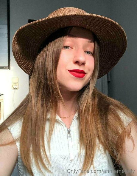 anniemelody pornstar free img