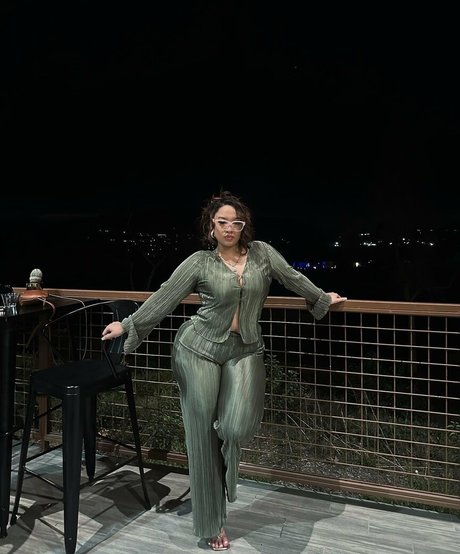 bbw blonde onlyfans art nude photo