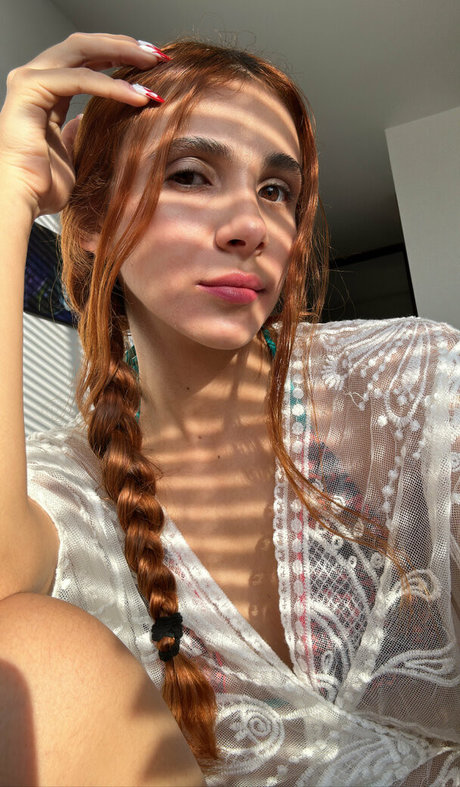 xperteaseing model beautiful pics