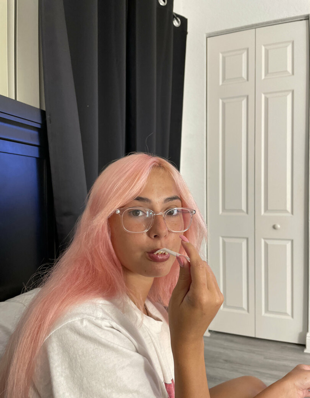 olivia snow69 model exclusive photo
