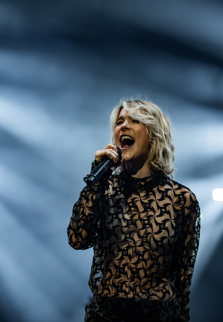 Pommelien Thijs porn model images